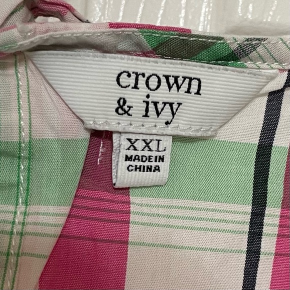 Crown & Ivy Peplum Plaid Top in Pink and Green - Picture 3 of 6